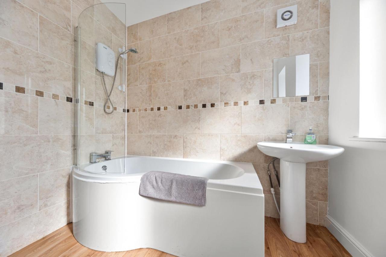 Exclusive House For Contractors And Families Villa Bradford  Kültér fotó